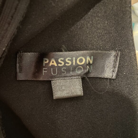 Passion Fusion Black Maxi Halter Neck Dress - Picture 7 of 7